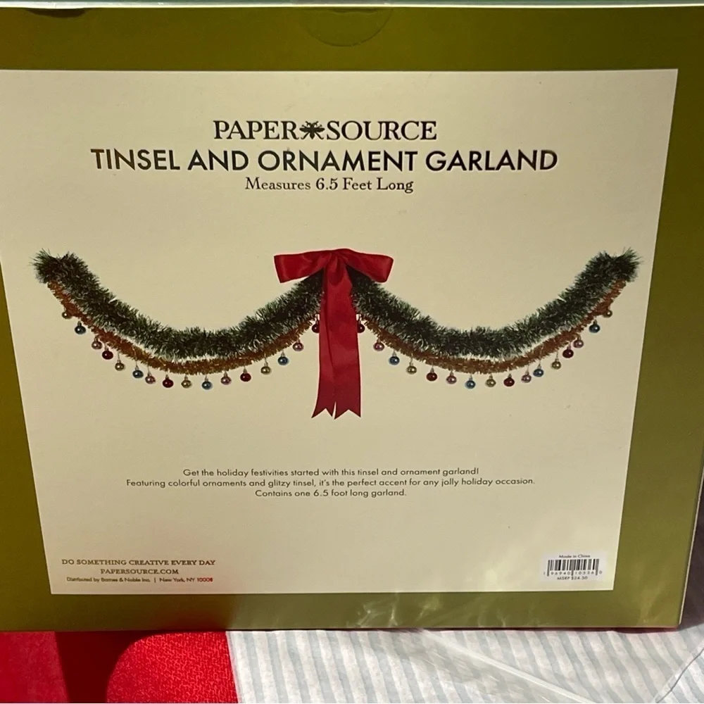 Paper Source Tinsel and Ornament Garland - Festive Green and Gold